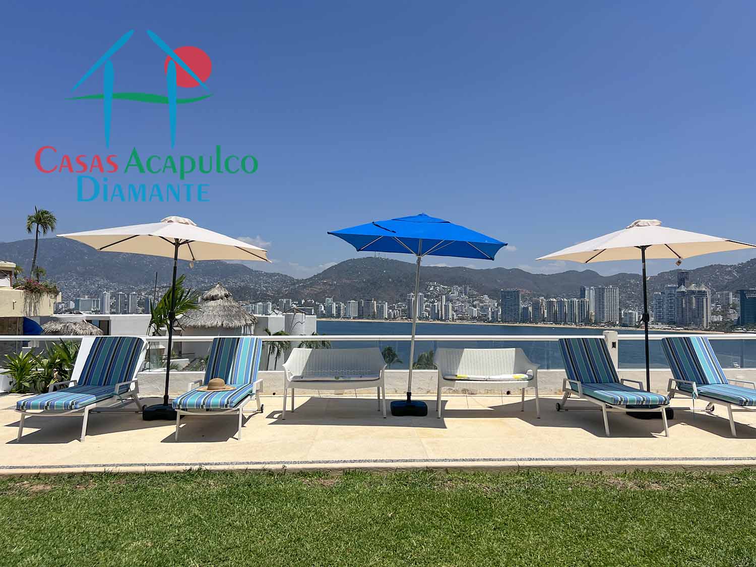 Villa Sahasrara - Alberca y jardín 20